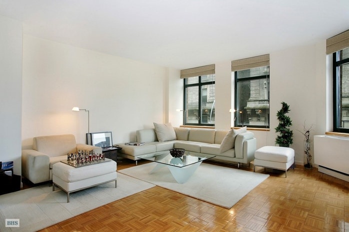Photo 1 of 222 Riverside Drive 4C, Upper West Side, NYC, $5,900, Web #: 18259708