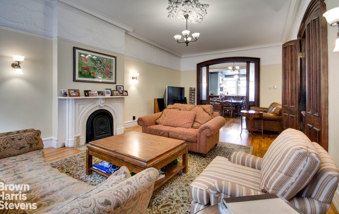 150 HENRY STREET TRIPLEX