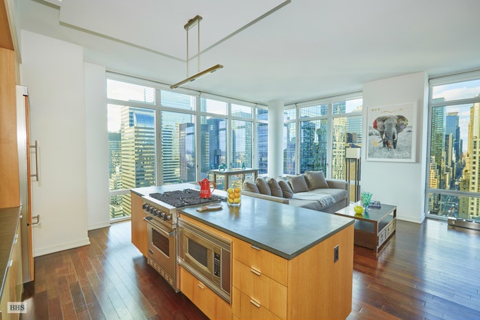 Photo 1 of 207 East 57th Street 31B, Midtown East, NYC, $8,400, Web #: 18346000