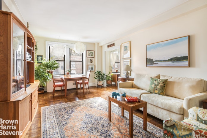 Photo 1 of 155 East 93rd Street 11D, Upper East Side, NYC, $650,000, Web #: 18373510