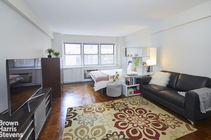 321 EAST 45TH STREET 4F
