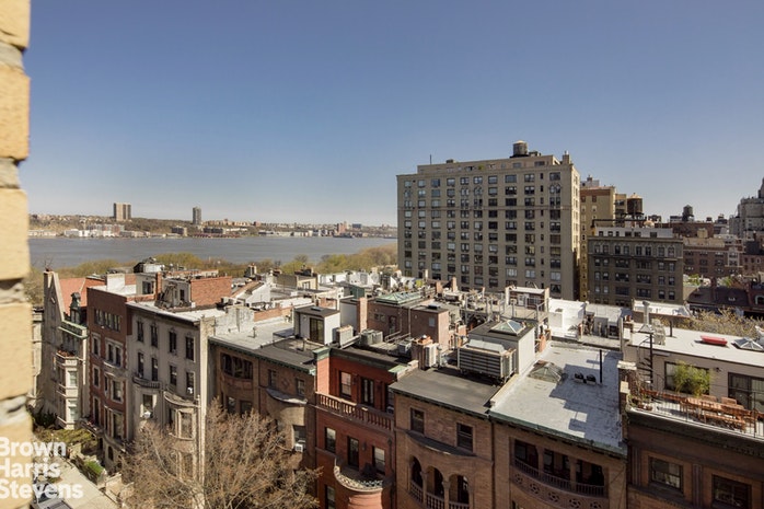 Photo 1 of 320 West 76th Street 10D, Upper West Side, NYC, $950,000, Web #: 18460987