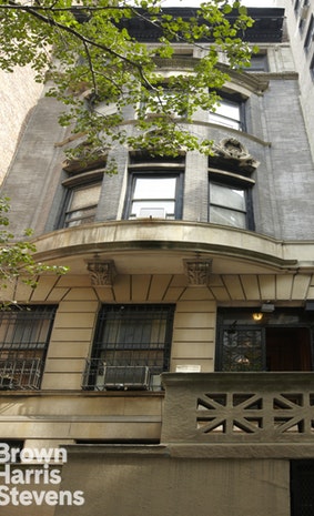 9 WEST 69TH STREET