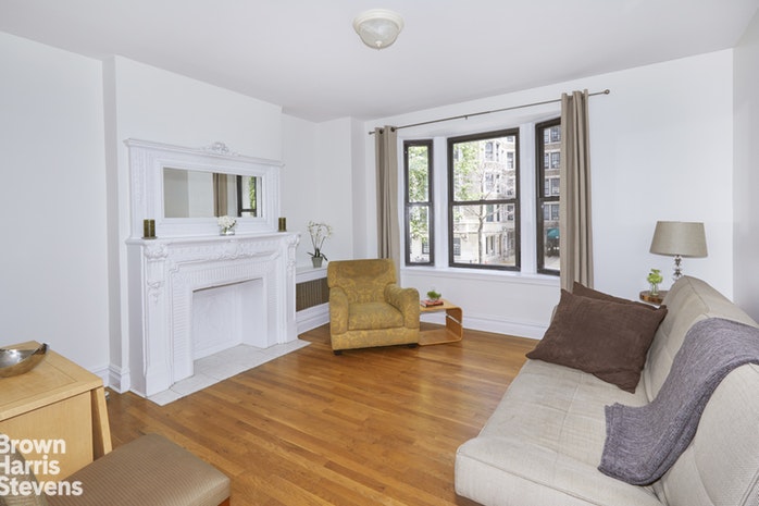 Photo 1 of 514 West 110th Street 2D, Upper West Side, NYC, $3,800, Web #: 18516059