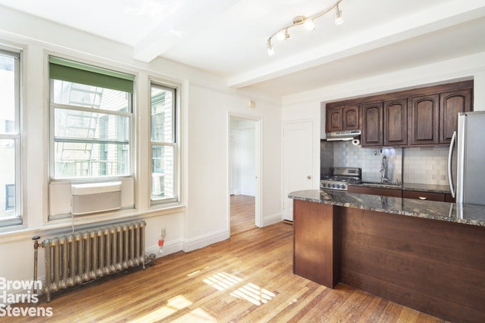 325 WEST 45TH STREET 1009