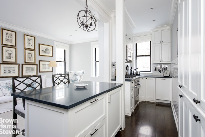 Photo 1 of 1361 Madison Avenue 6G, Upper East Side, NYC, $800,000, Web #: 18547523