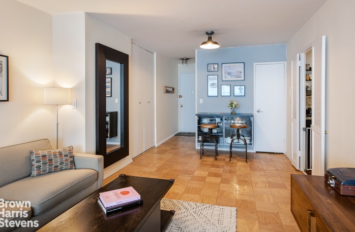 Photo 1 of 520 East 72nd Street 3S, Upper East Side, NYC, $550,000, Web #: 18559959