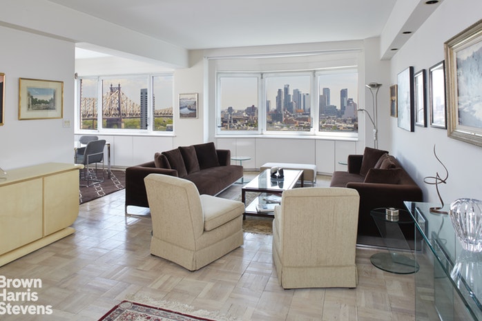 Photo 1 of 45 Sutton Place South 20K, Midtown East, NYC, $1,337,745, Web #: 18560167