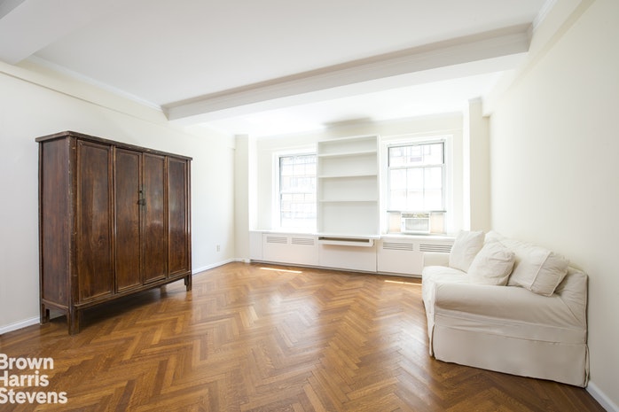 Photo 1 of 23 East 74th Street 6A, Upper East Side, NYC, $4,200, Web #: 18568533