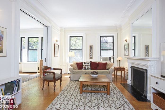 Photo 1 of 801 West End Avenue 2B, Upper West Side, NYC, $1,995,000, Web #: 18569472