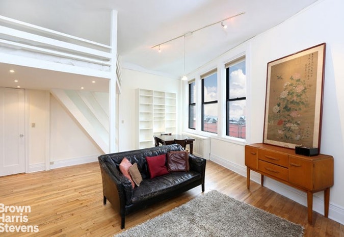 Photo 1 of 1 Sheridan Square 6D, West Village, NYC, $3,395, Web #: 18571192