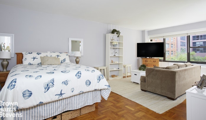 50 SUTTON PLACE SOUTH 4B