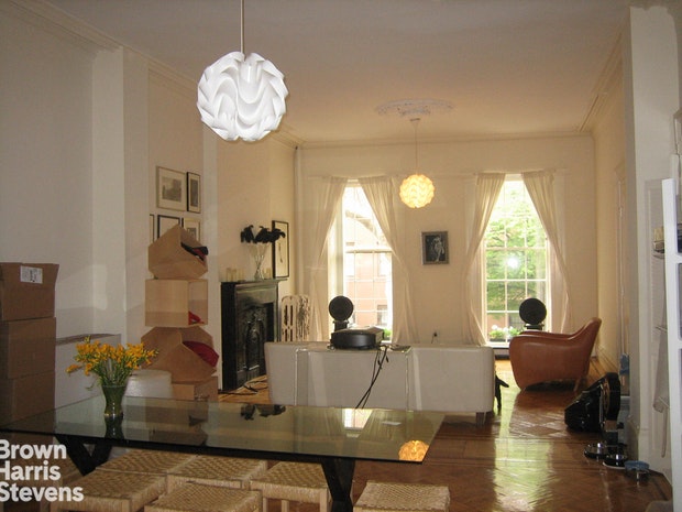33 SCHERMERHORN STREET PARLOR