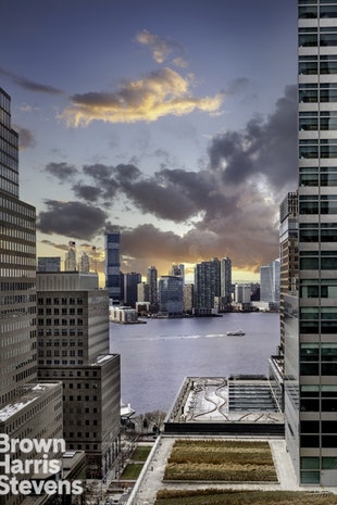 100 BARCLAY STREET 17R