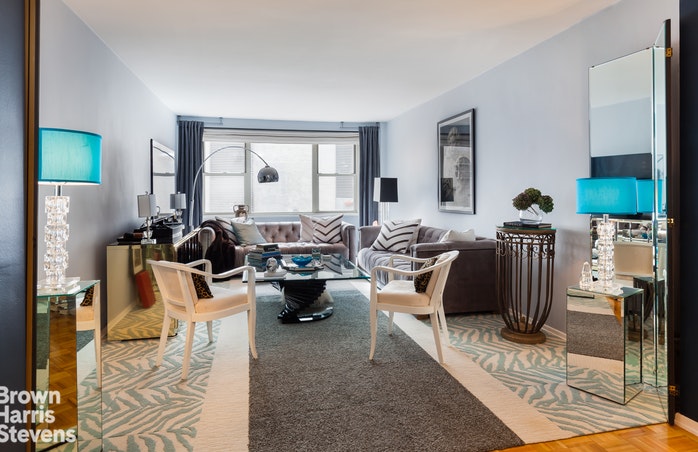 520 EAST 72ND STREET 1T