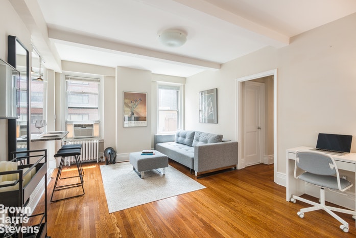 325 WEST 45TH STREET 701