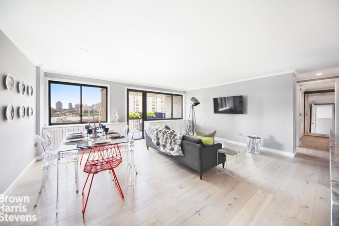 77 FULTON STREET 13D