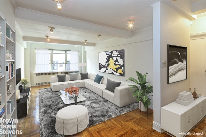 Photo 1 of 320 West 76th Street 5B, Upper West Side, NYC, $1,100,000, Web #: 18760598
