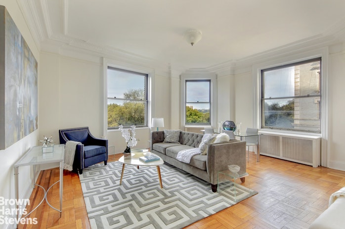 Photo 1 of 417 Riverside Dr 4A1, Upper West Side, NYC, $1,150,000, Web #: 18766616