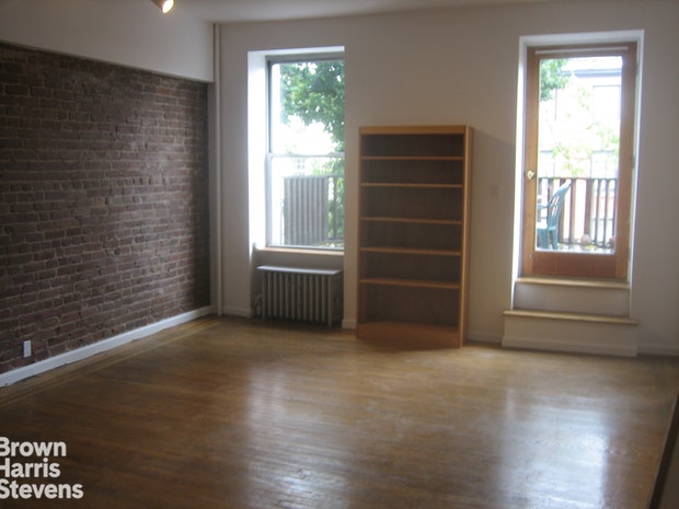 272 HENRY STREET 2B