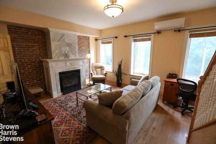 205 PROSPECT PARK SW 2