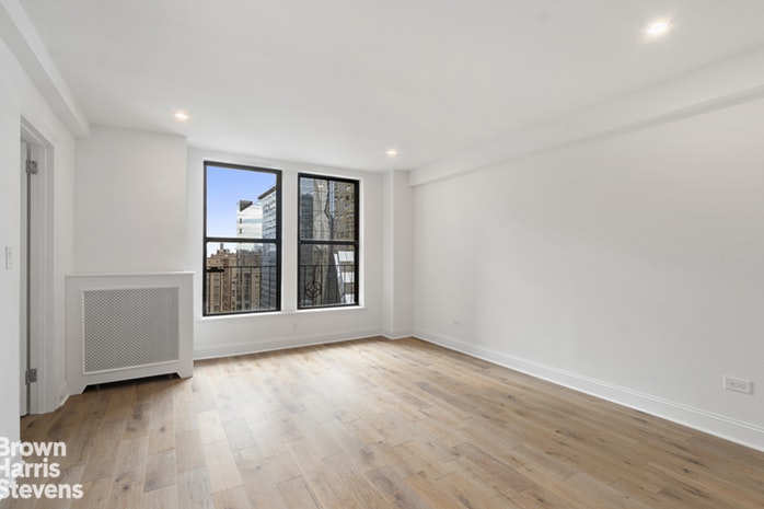 Photo 1 of 440 West 34th Street 15G, Midtown West, NYC, $3,425, Web #: 18894989