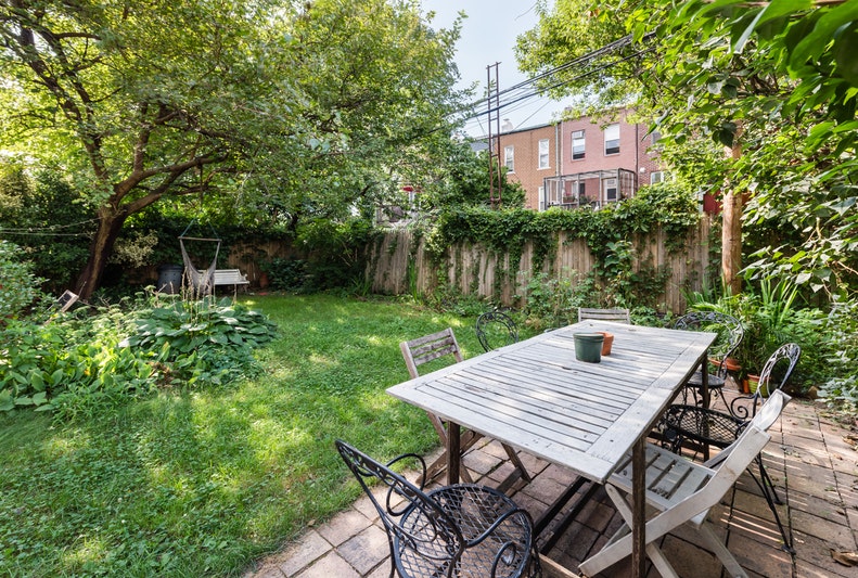 47 REEVE PLACE 17