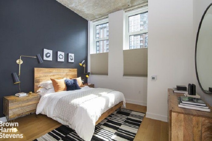 43 -22 Queens Street 1010
