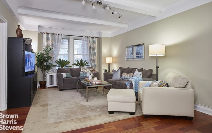 90 RIVERSIDE DR 1C