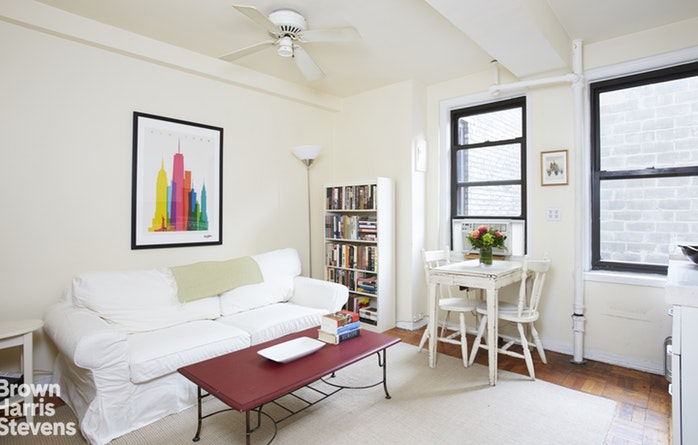Photo 1 of 226 East 12th Street 6F, East Village, NYC, $470,000, Web #: 19065088