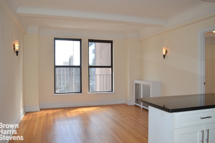 Photo 1 of 440 West 34th Street 9E, Midtown West, NYC, $3,000, Web #: 19093304