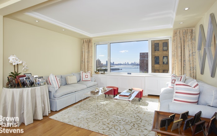 Photo 1 of 35 Sutton Place 12G, Midtown East, NYC, $1,175,000, Web #: 19119716