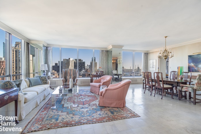 Photo 1 of 870 United Nations Plaza 26B, Midtown East, NYC, $1,680,000, Web #: 19155002