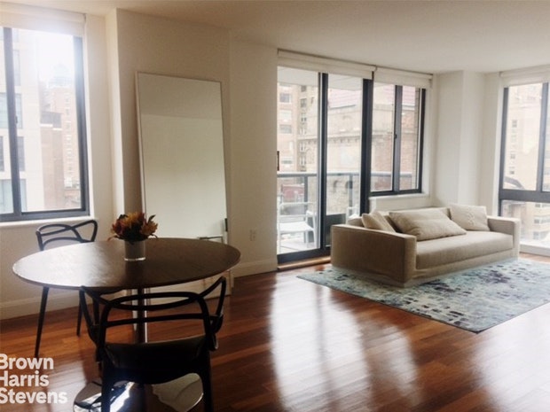 290 THIRD AVENUE B10