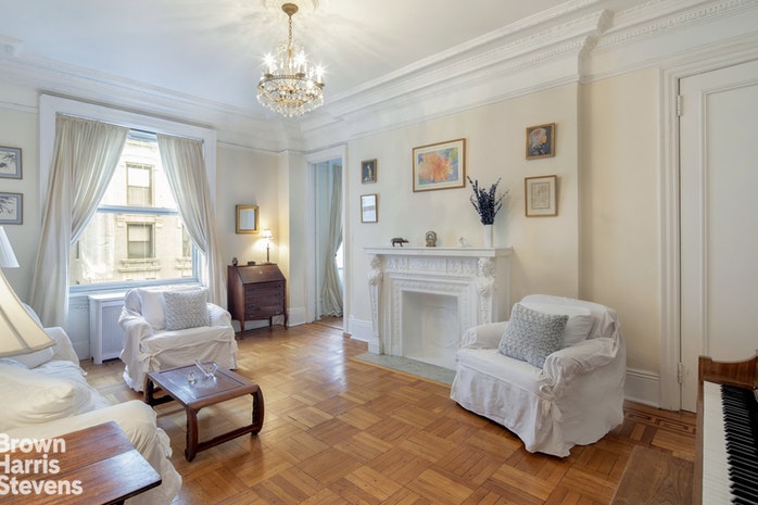 Photo 1 of 417 Riverside Drive 6C, Upper West Side, NYC, $999,000, Web #: 19284107