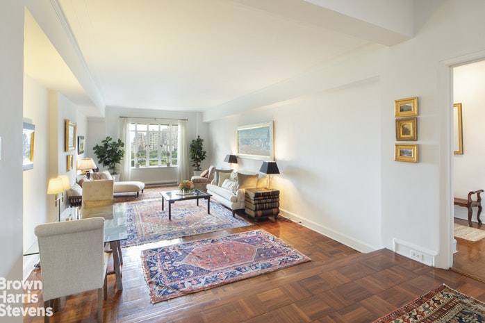 Photo 1 of 25 Central Park West 16N, Upper West Side, NYC, $16,000, Web #: 19401660