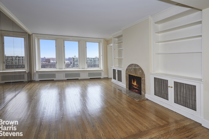 Photo 1 of 25 East End Avenue 12C, Upper East Side, NYC, $1,600,000, Web #: 19424256