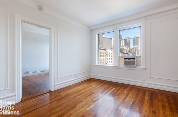 Photo 1 of 140 West 71st Street 8G, Upper West Side, NYC, $2,895, Web #: 19437959