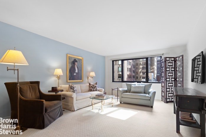 Photo 1 of 10 West 66th Street 9J, Upper West Side, NYC, $985,000, Web #: 19451535