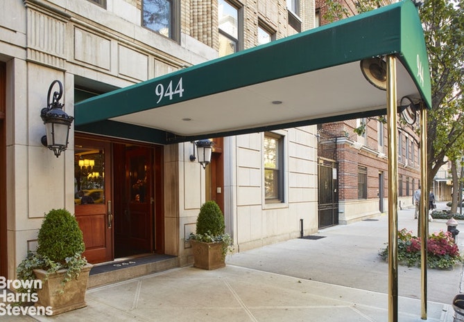 944 PARK AVENUE 5B