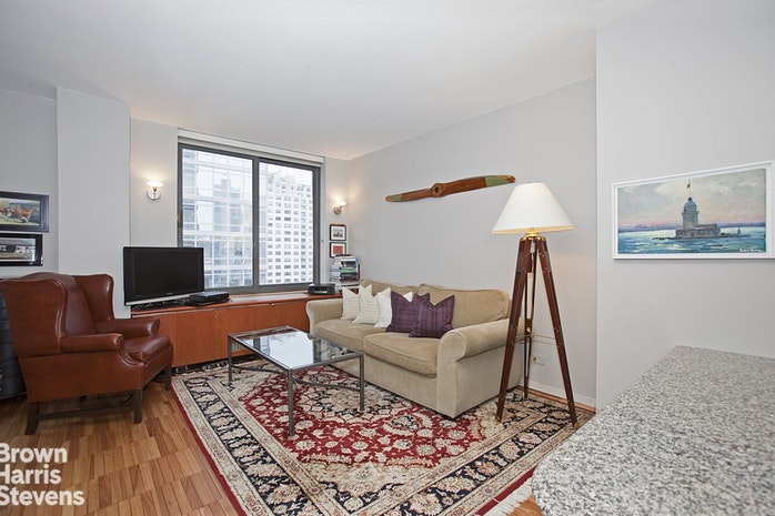 Photo 1 of 300 East 85th Street 805, Upper East Side, NYC, $2,650, Web #: 19557288