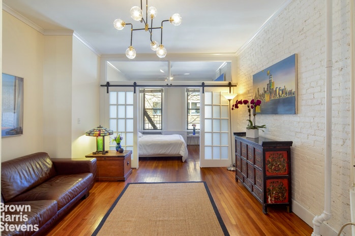 Photo 1 of 330 West 17th Street 2E, Greenwich Village/Chelsea, NYC, $610,000, Web #: 19560340