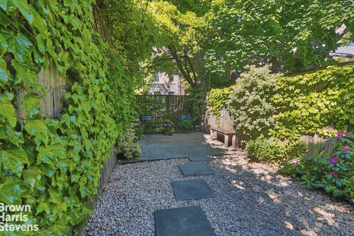 Photo 1 of 11 Lincoln Place 1L, Brooklyn, New York, $1,105,000, Web #: 19624616