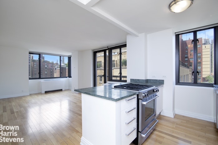 Photo 1 of 1438 Third Avenue 10A, Upper East Side, NYC, $4,000, Web #: 19646470