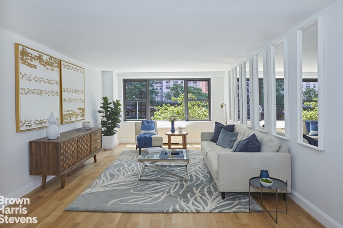 Photo 1 of 305 East 40th Street 3L, Midtown East, NYC, $625,000, Web #: 19741149