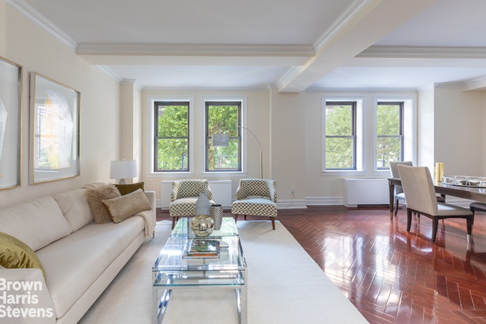Photo 1 of 610 Park Avenue 4F, Upper East Side, NYC, $3,500,000, Web #: 19747482