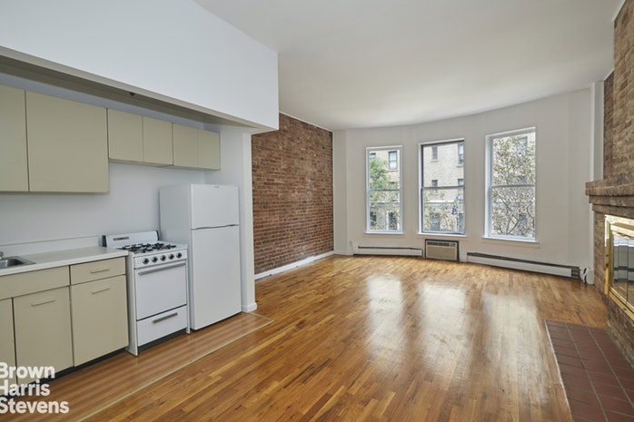 Photo 1 of 316 West 90th Street 3, Upper West Side, NYC, $2,100, Web #: 19759033