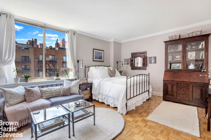 Photo 1 of 400 East 90th Street 4D, Upper East Side, NYC, $537,000, Web #: 19782776