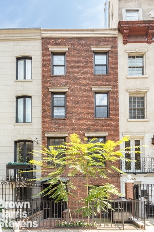 Photo 1 of 243 East 52nd Street, Townhouse, Midtown East, NYC, $11,900, Web #: 19789868