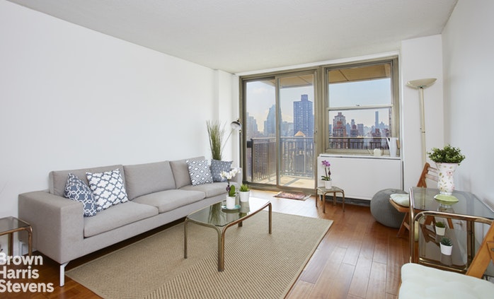 Photo 1 of 301 East 79th Street 23L, Upper East Side, NYC, $805,000, Web #: 19800322